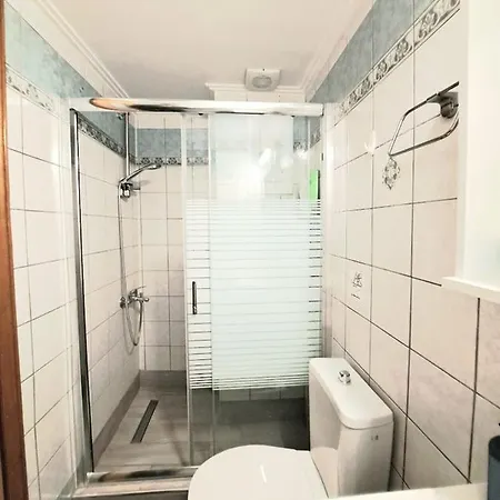 Michalis Apartment- Close To Port, Beaches 코스 타운