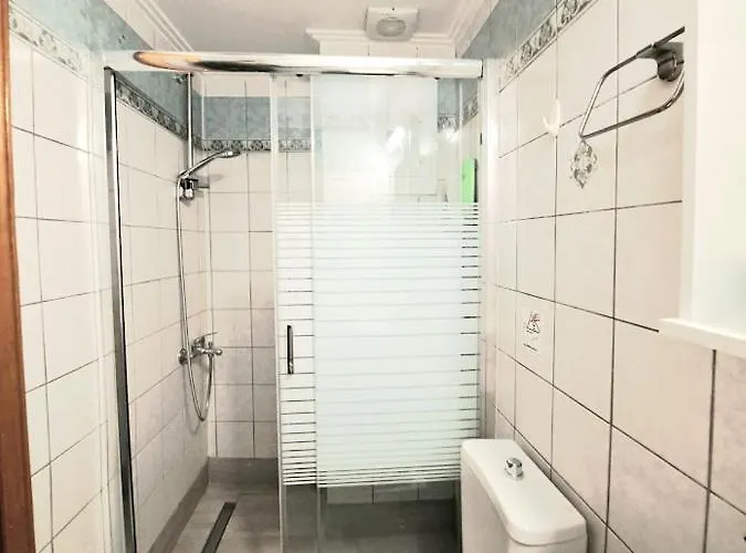 Michalis העיירה קוס